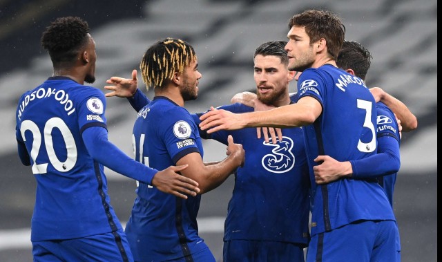 1.1亿欧砸向荷兰双子星！切尔西疯狂采购背后，谁将成为下一个离队牺牲品？