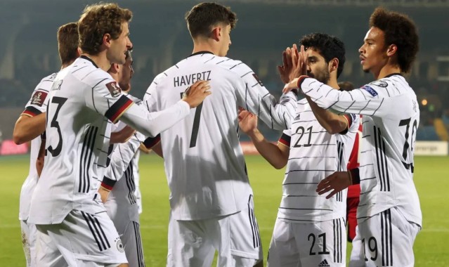 德甲 奥格斯堡VS拜仁慕尼黑 比分预测