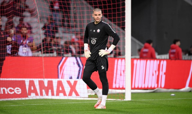 曝曼联考虑签新门将替代奥纳纳 或与米兰拜仁竞争舍瓦利耶