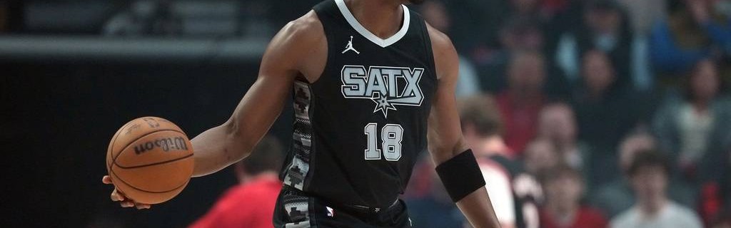 卡马拉23+10夏普21+10班顿20+6 开拓者胜马刺