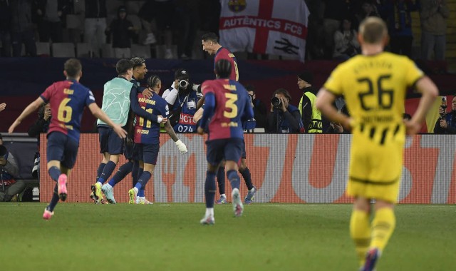 莱万回归！巴萨能否在欧冠半决赛逆转国际米兰？