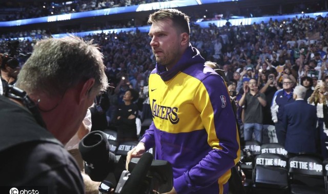 东契奇emo之夜没有手软 达拉斯主场倒戈嘲弄了谁？