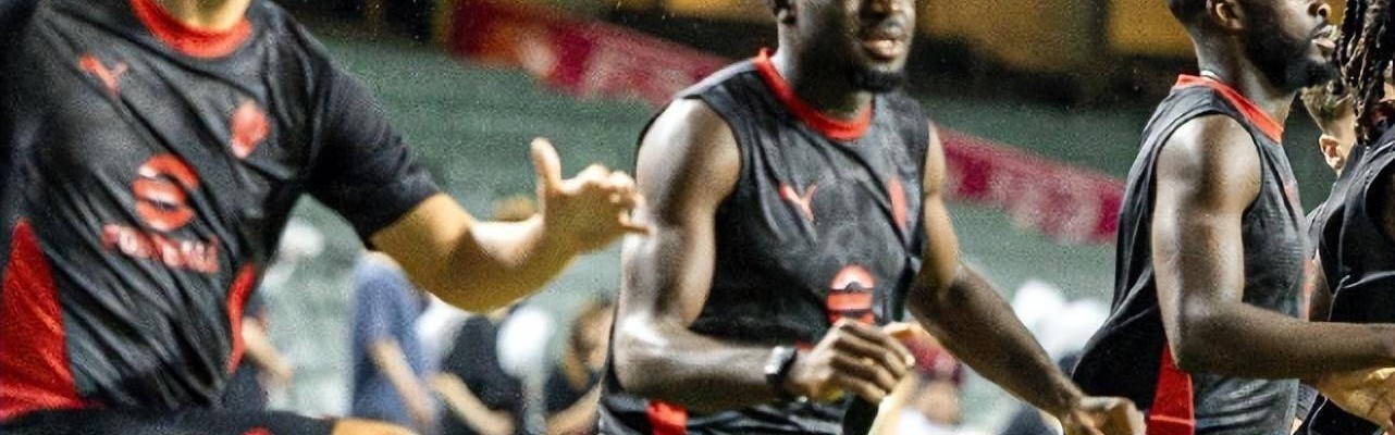 热身赛利物浦对阵AC米兰，新援亮相成为焦点，主帅战术博弈定胜负