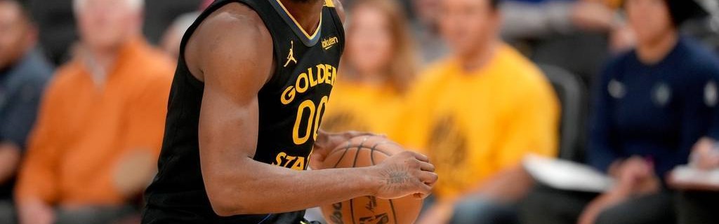 库明加多次无视库里专注自己进攻 这令科尔非常不满