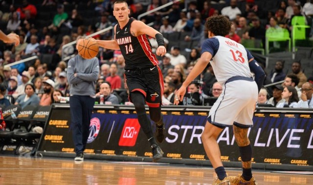 阿德巴约28+12希罗27+5 热火大胜奇才迎5连胜