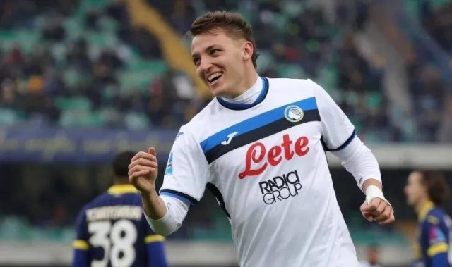 1夜5官宣-曼联第3签罗马首签意甲金靴去沙特阿瑙国米好聚好散