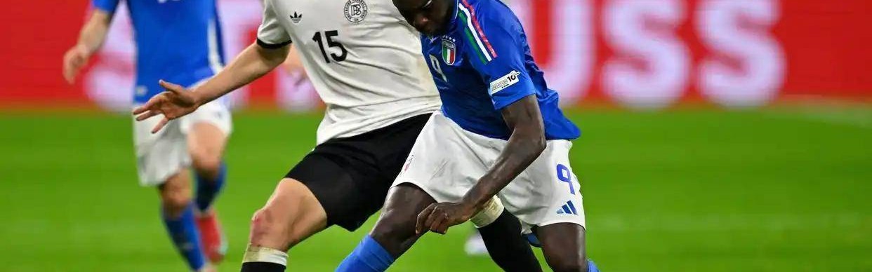 巴萨转会动态：法蒂同意加盟法甲，弗里克钦点德主力中卫