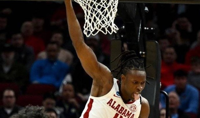 湖人试训阿拉巴马大学中锋 后者生涯场均1.7封盖