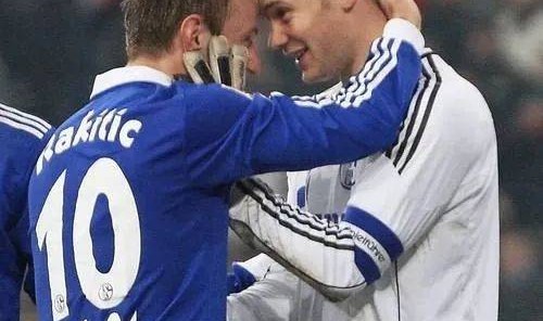 拉基蒂奇退役！