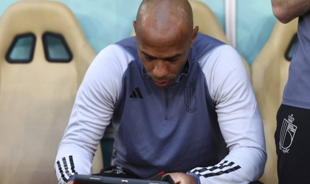 亨利：阿森纳过去3年没踢过决赛，被所有人嘲笑的曼联5年5进决赛